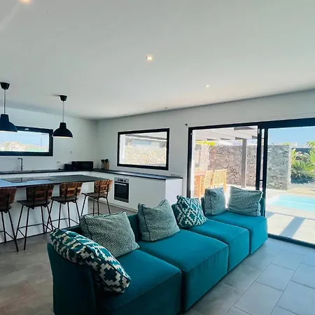 Casa Carica With Heated Pool In * Lajares