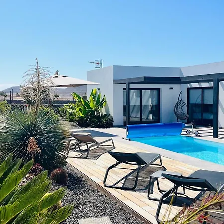 Apartament Casa Carica With Heated Pool In Lajares