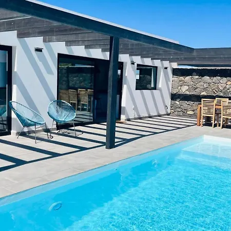 Casa Carica With Heated Pool In Διαμέρισμα Lajares