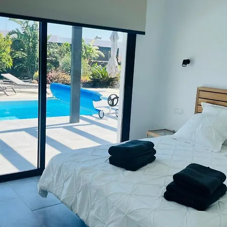Casa Carica With Heated Pool In Διαμέρισμα Lajares