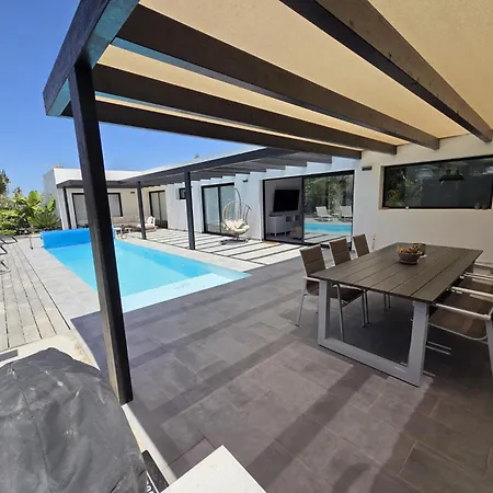 Casa Carica With Heated Pool In Διαμέρισμα