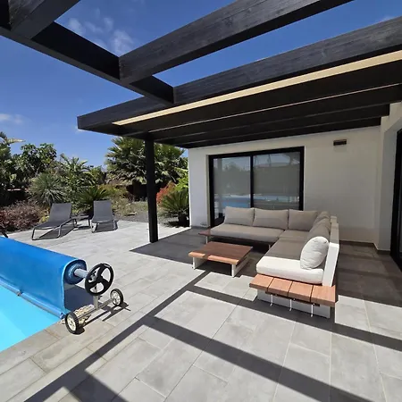 Casa Carica With Heated Pool In * Lajares