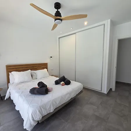 Casa Carica With Heated Pool In * Lajares