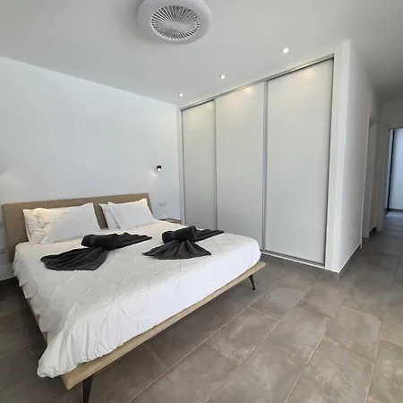Casa Carica With Heated Pool In Διαμέρισμα *