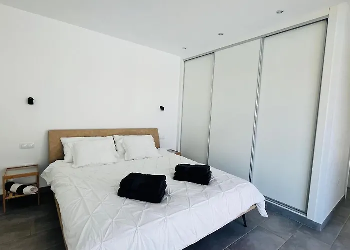 Lejlighed Casa Carica With Heated Pool In