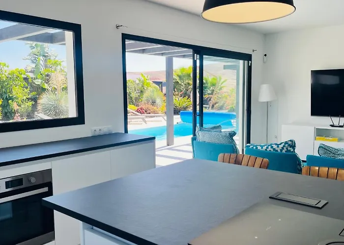 Lejlighed Casa Carica With Heated Pool In *