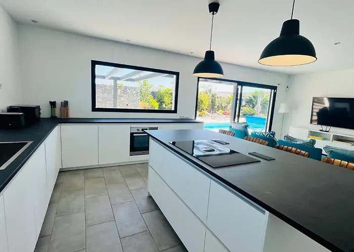 Lejlighed Casa Carica With Heated Pool In